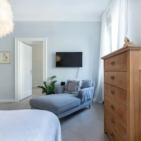 شقة Dragon Bridge -spacious Central District - Perfect For Families And Couples *