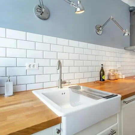 Dragon Bridge -spacious Central District - Perfect For Families And Couples Appartamento *