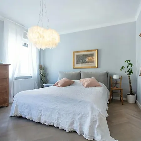 Dragon Bridge -spacious Central District - Perfect For Families And Couples Apartma Ljubljana