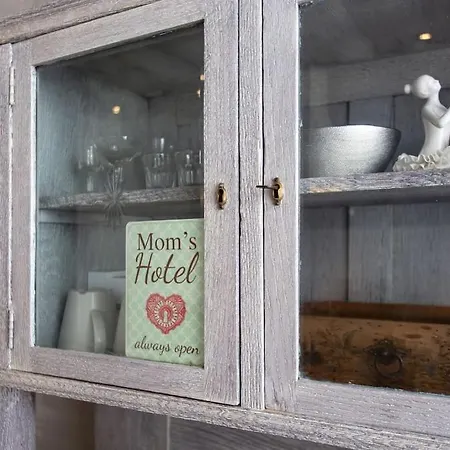 Dragon Bridge -spacious Central District - Perfect For Families And Couples Lägenhet *